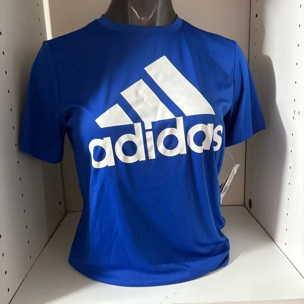 NWT Adidas men’s size Large t-shirt